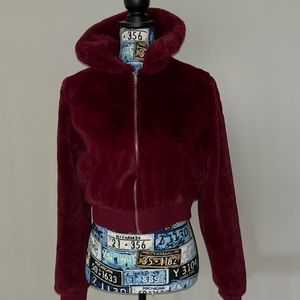 Cinched waist red fur zip up coat